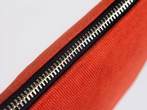 Personalized Clutch Bag – Custom Makeup & Bridesmaid Zip Pouch — print detail | Pamusan