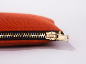 Personalized Clutch Bag – Custom Makeup & Bridesmaid Zip Pouch — print detail | Pamusan