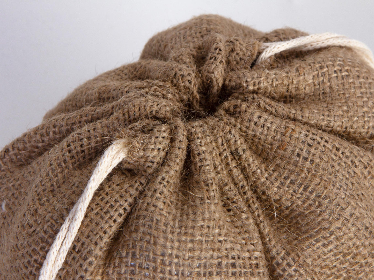 Burlap Bags 10"W x 14"H (25 x 35 cm) - Coffee Bag -  Burlap Bags With Drawstring - 100% Natural Jute Bags - Jute Drawstring Gift Bags