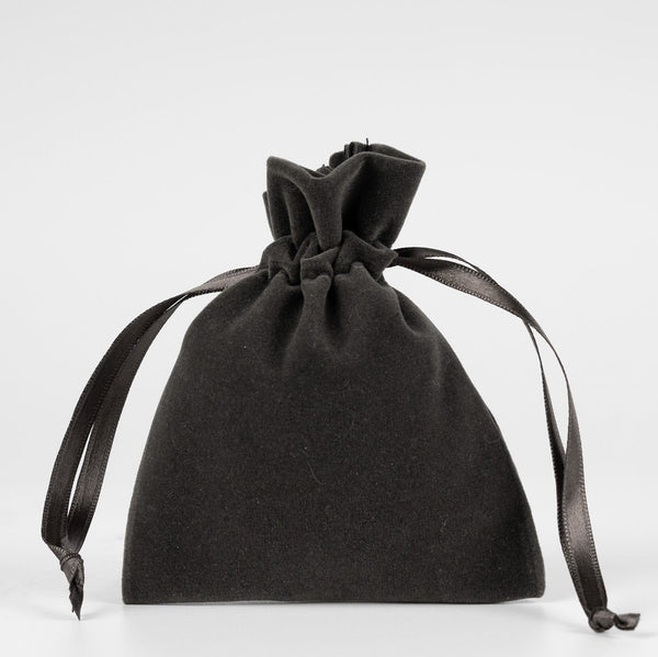 Velvet Rose Drawstring Pouch – Anthracite – 4" × 5" (10 × 13 cm) - Pamusan.com