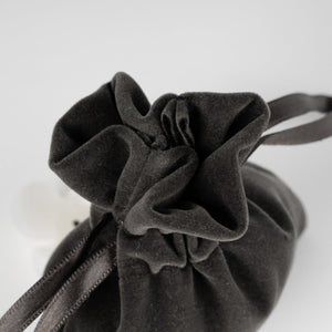 Velvet Rose Drawstring Pouch – Anthracite – 4" × 5" (10 × 13 cm) - Pamusan.com