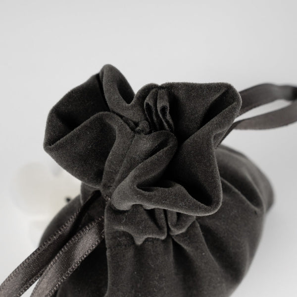 Velvet Rose Drawstring Pouch – Anthracite – 4" × 5" (10 × 13 cm) - Pamusan.com