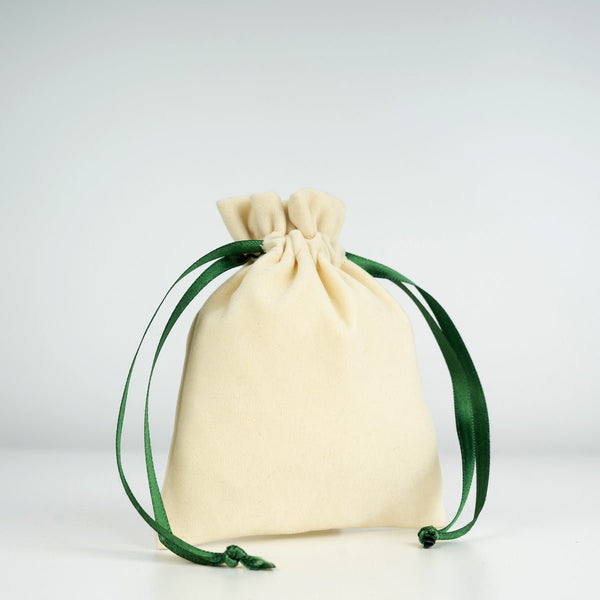 Velvet Rose Drawstring Pouch with Green Ribbon – 4" × 5" (10 × 13 cm) - Pamusan.com